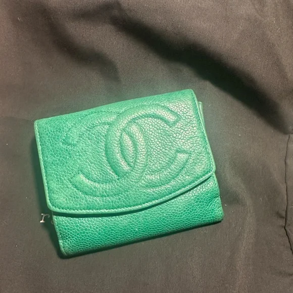 Chanel Caviar Timeless Wallet - rare green color - Picture 3 of 6